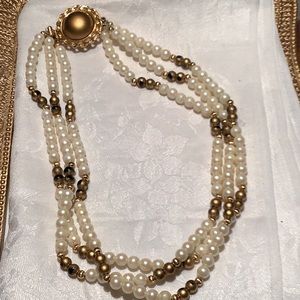 GAY BOYER Signed Vintage 16” 3-Strand Choker